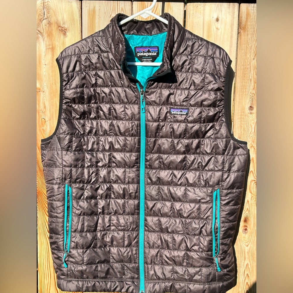 Men’s Patagonia Vest.
